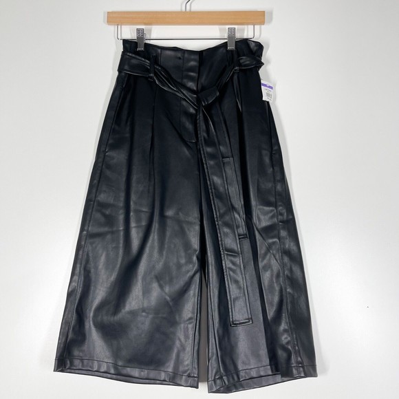Vero Moda Honey Lilja Coated City Short Black High Waist Wide Leg Size Small NEW - Picture 2 of 12